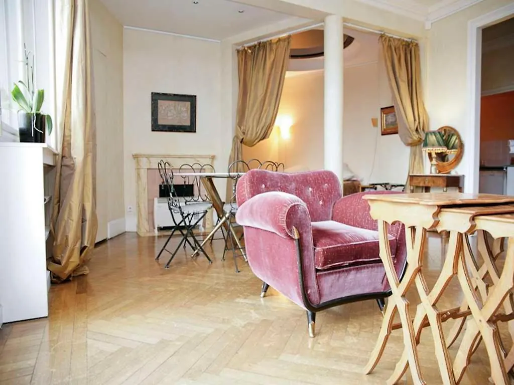 Appartement De Prestige Champs-Elysees Hotel