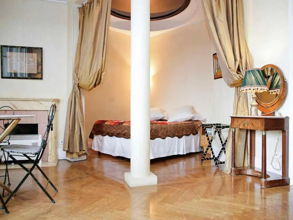 Hotel Appartement De Prestige Champs-Elysees 3*