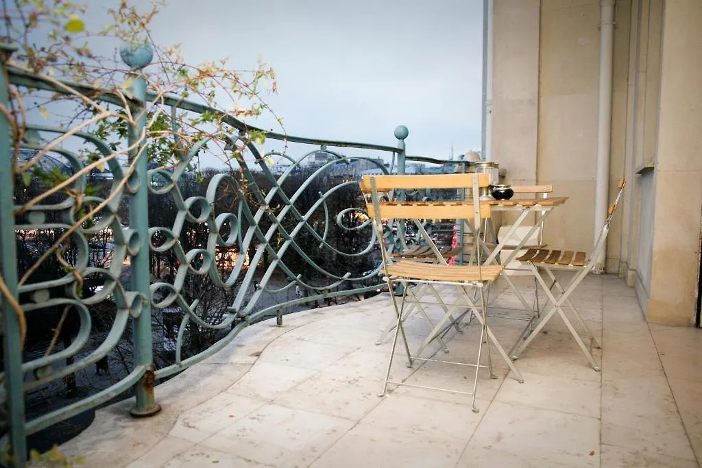 Appartement De Prestige Champs-Elysees Hotel