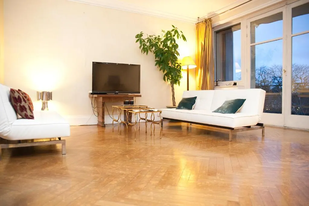 Hotel Appartement De Prestige Champs-Elysees 3*